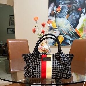 Kate Spade zipper top bag . Excellent condition